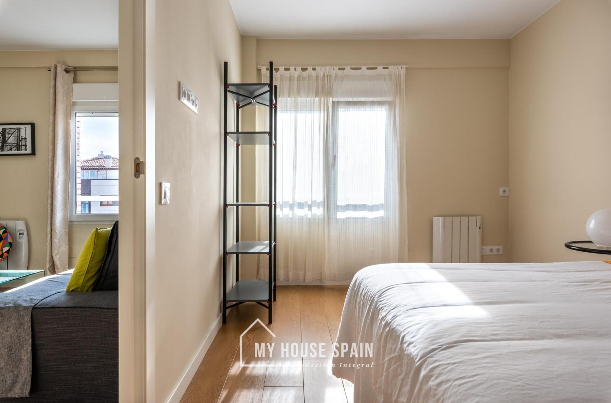 Myhousespain - Radiante Piso Junto A La Playa Gijon Exterior photo